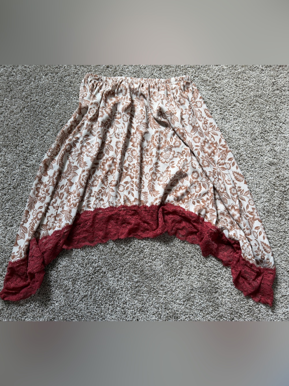 Floral Lace-Trim High-Low Skirt in Cream and Burgundy